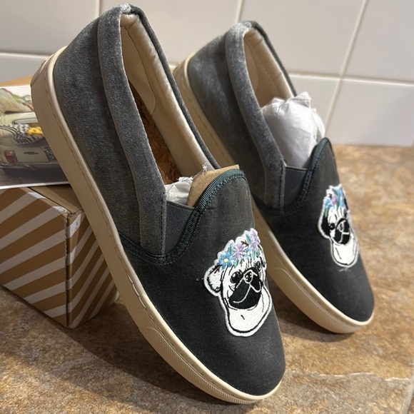 Soludos Pug Embroidered Slip-On Shoes - Picture 5 of 7